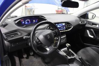 Peugeot 308  picture 9