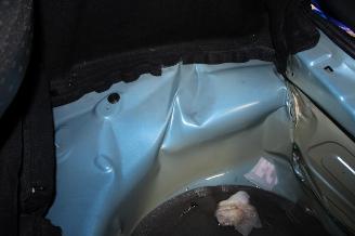 Peugeot 208  picture 22