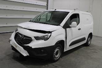Damaged car Opel Combo  2021/10