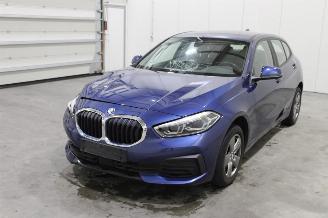 uszkodzony samochody osobowe BMW 1-serie 116 2023/2
