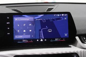 BMW iX1  picture 14
