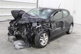 Auto incidentate Renault Clio  2024/2