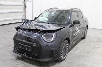 damaged passenger cars Mini Aceman SE 2024/11