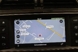 Jaguar XE  picture 15