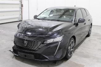 Damaged car Peugeot 308  2023/7