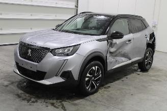 krockskadad bil auto Peugeot 2008  2023/6