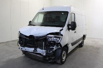 uszkodzony samochody osobowe Renault Master  2023/8