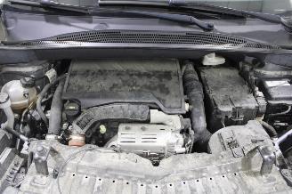 Opel Crossland X picture 13