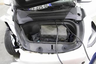 Tesla Model Y  picture 15