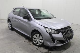 Peugeot 208  picture 2