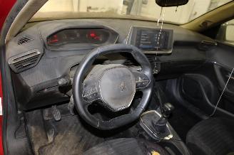 Peugeot 2008  picture 9