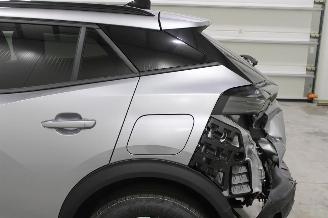 Peugeot 2008  picture 5