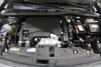Peugeot 2008  picture 15