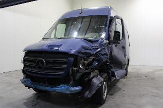 Mercedes Sprinter  picture 1