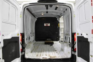 Ford Transit  picture 16
