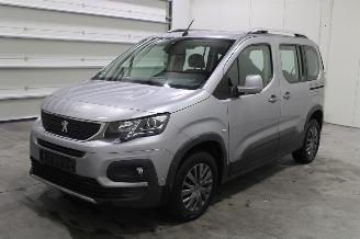 Voiture accidenté Peugeot Rifter  2018/8