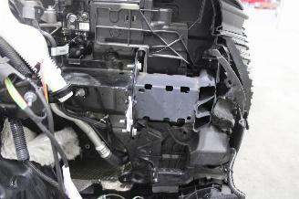 Peugeot 208  picture 6