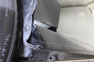 Peugeot 208  picture 18
