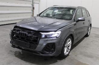 Unfallwagen Audi SQ7  2024/9