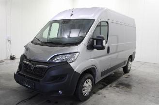 Vaurioauto  passenger cars Opel Movano  2022/2