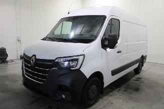 uszkodzony samochody osobowe Renault Master  2024/2