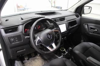 Renault Express  picture 10