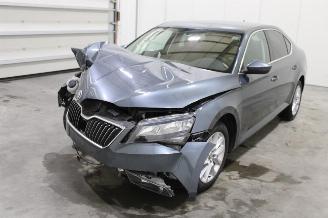 Skoda Superb  picture 1