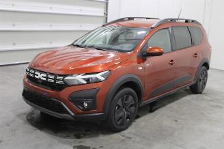 Schadeauto Dacia Jogger  2025/12