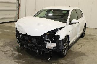 Unfallwagen Volkswagen Golf  2020/9