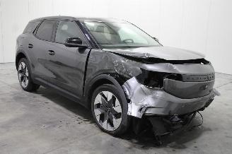 Ford Explorer  picture 2