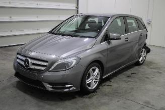 Unfallwagen Mercedes B-klasse B 180 2013/9