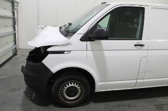 Volkswagen Transporter T6 picture 6