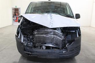 Volkswagen Transporter T6 picture 3