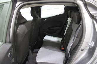 Renault Clio  picture 11