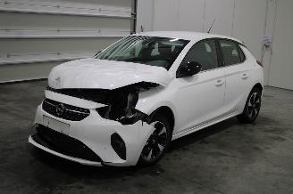 Damaged car Opel Corsa  2021/3