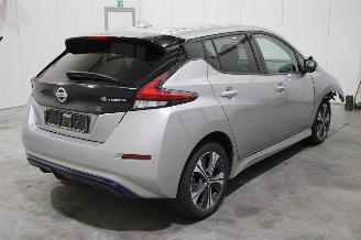 Nissan Leaf  picture 2
