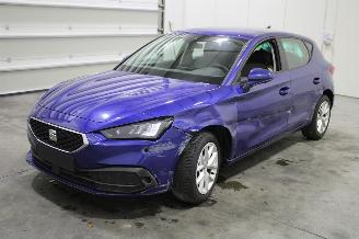 Vaurioauto  passenger cars Seat Leon  2021/1