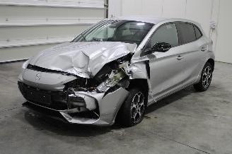 damaged passenger cars MG 3 MG 2025/1