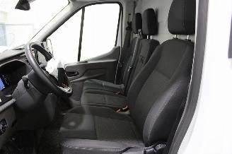 Ford Transit  picture 10
