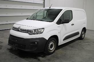 damaged passenger cars Citroën Berlingo  2019/10