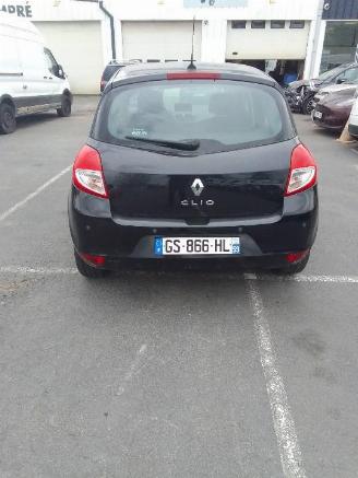 Renault Clio  picture 9