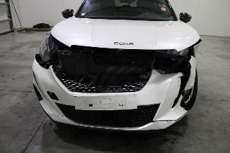 Peugeot e-2008  picture 6