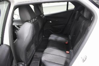 Peugeot e-2008  picture 12