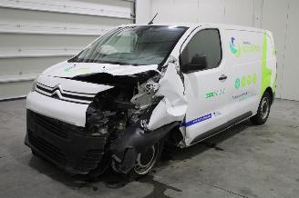 Vaurioauto  passenger cars Citroën Jumpy  2023/6