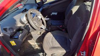 Chevrolet Spark 2011 1.0 16v B10D1 Rood Onderdelen picture 11