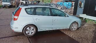 Hyundai I-30  picture 2