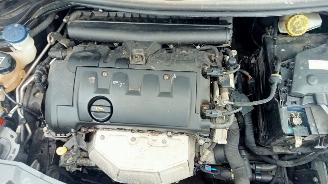 Peugeot 207  picture 9