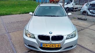 uszkodzony samochody osobowe BMW 3-serie  2007/12