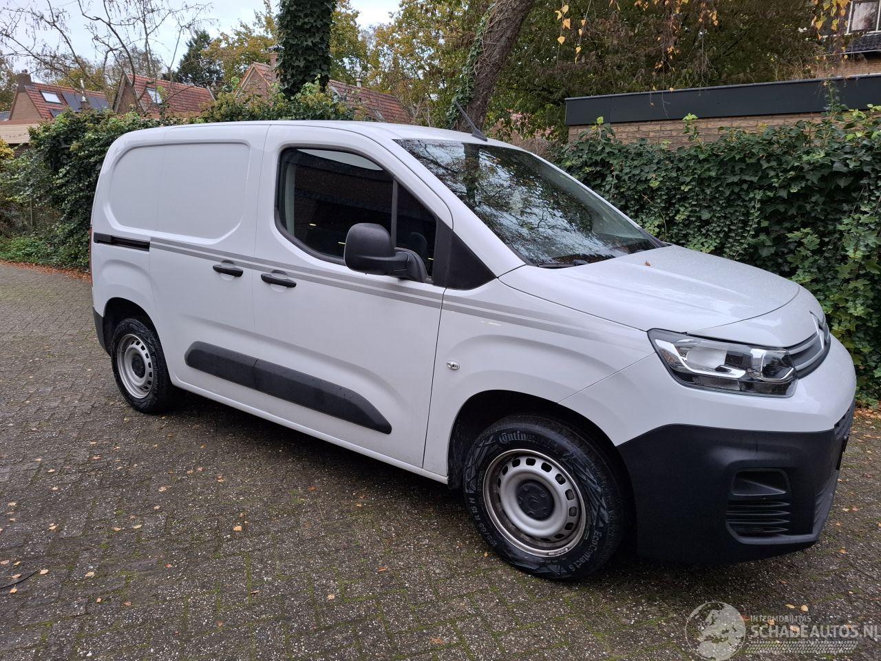 Citroën Berlingo BERLINGO GRIJS KENTEKEN BNZINE 1.2  110PK NIEUW GERESERVEERD!!