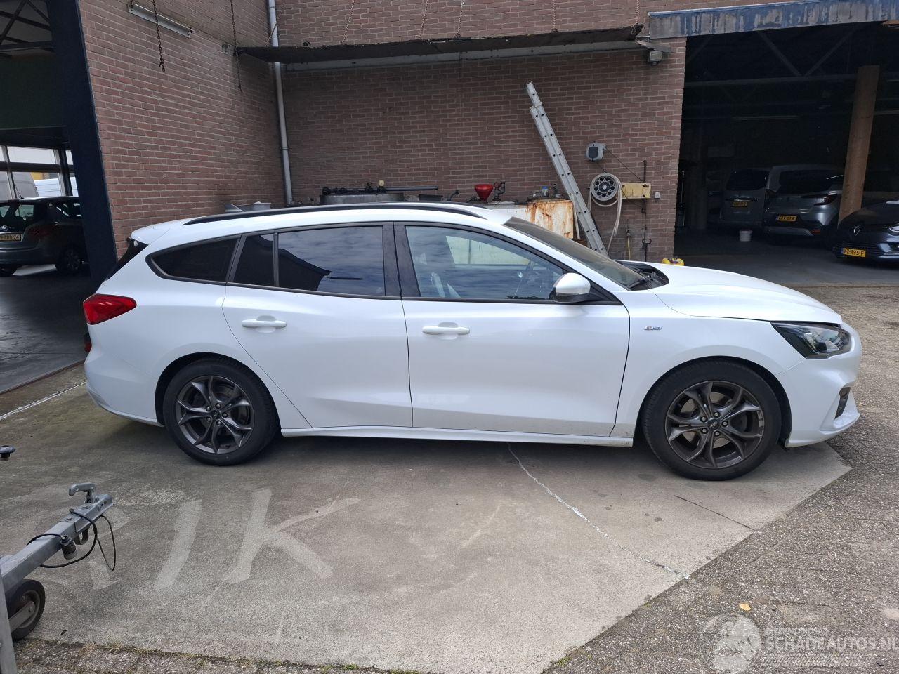 Ford Focus 15 ecoboost automaat 150 pk ST line